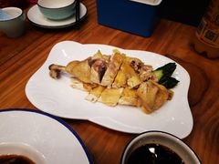 -侬佳蒸菜馆(听潮店)