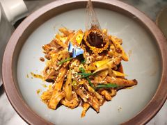 敲糖棒棒鸡-辛香汇·现炒川菜(淮海路百盛店)