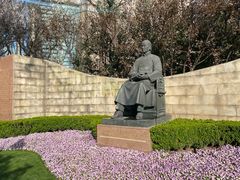 -静安公园(静安寺街道)