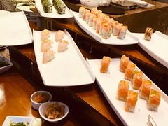 -南湖名都·景湖轩全日制餐厅·海鲜自助·东南亚风味·临湖而食