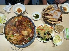 -闫家驴肉老店(华电一校店)