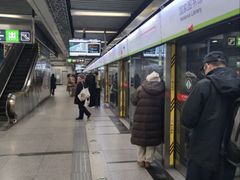 -白石桥南(地铁站)