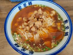 -聚笼鲜美食(凤凰街店)
