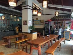 大堂-鸿浩扒猪脚米线