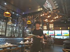 大堂-粤色·老广州茶餐厅(河南商会大厦店)