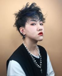-苑苑发型设计