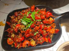 全味虾球-巴厘龙虾·榜首油焖大虾(音乐学院·沿江酒馆店)
