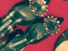 -Manolo Blahnik(置地广场店)