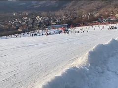 -济南卧虎山滑雪场