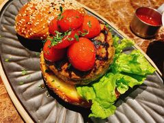 -Let'sBURGERplus·非常创意汉堡(三里屯店)