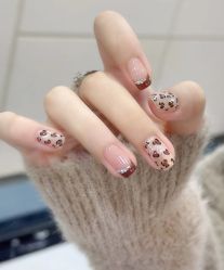 -屿晴·科技美肤SPA美甲美睫