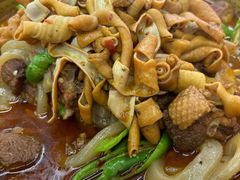 -一品红烧鸭特色川菜(三岔湖店)