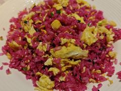 火龙果蛋炒饭-耙吉吉川味小酒馆(本地人回头店)