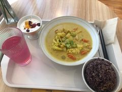 咖喱蔬菜盖浇饭套餐-轻蔬不用等·素食(江苏路店)
