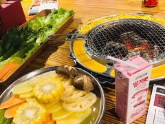 -青瓦炭韩潮烤肉(花园道店)