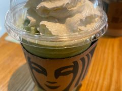 -星巴克(北京枫尚奥莱店)