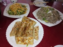 -溢心园香河肉饼总店