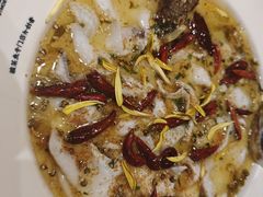 -渔语鱼酸菜鱼新川菜(来福士店)