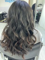 -V7 HAIR SALON
