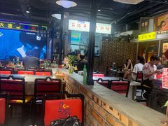 -马路牙子烧烤音乐酒馆(望京店)