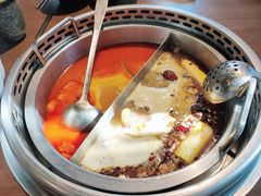 成双锅（番茄+激情）-快乐小羊火锅(河西王府井店)