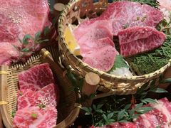 -山川小町·极番烧肉(新地假日广场店)
