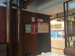 -阿瓦山寨·湘菜现炒·剁椒鱼头王(咸阳总店)