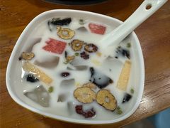 -老何家后安粉·糟粕醋海鲜火锅(三亚湾椰梦长廊店)