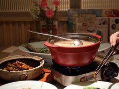 -荷花亭·湖北融合菜(中商广场店)