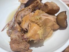 镇店一品老鸡汤-顺风汤馆·广府粤菜(江宸天街店)