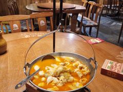 -老滇山寨•云南特色菜•地方菜•民族风情歌舞表演(金碧店)