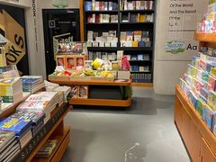 -西西弗书店&矢量咖啡(凯德晶萃广场店)