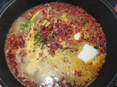 -沸炉重庆老火锅(军事博物馆店)