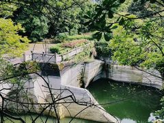 -伍山海滨石窟