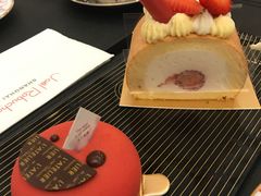 -Salon de The de Joel Robuchon(外滩18号店)