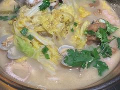 -五谷丰登农家院·地道胶东菜·海鲜烧烤(威海店)
