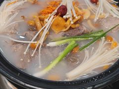 -九寨沟特色牦牛肉汤锅