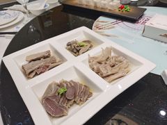 -香山湖家家宴(中山陵店)