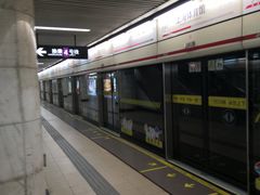 -上海体育馆(地铁站)