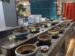 -金马门国际美食百汇(珞喻路店)