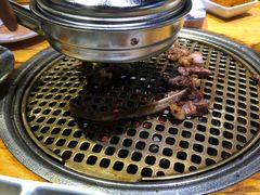 烤羊排-唯成•韩国炭火烤肉 유성고기