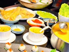 -鲜入唯煮·港式海鲜牛肉火锅(金宝街店)