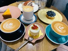-Be Lived Cafe比例咖啡(摩天轮店)