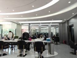 -MOVAN  HAIR莫凡匠人发型屋