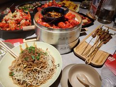 -巴厘龙虾·榜首油焖大虾(音乐学院·沿江酒馆店)