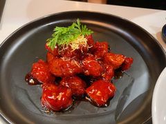 红酒泡沫牛仔粒-荟廷·晶萃(陆家嘴尚悦湾店)