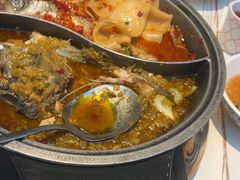 -阿瓦山寨·湘菜现炒·剁椒鱼头王(咸阳总店)
