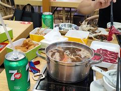 -杨老板·海鲜集市火锅·鲜切牛肉(中防万宝店)