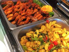 -唐拉雅秀酒店-西锦汇空中BBQ·思创餐厅