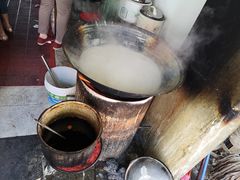-云南大锅豆浆店